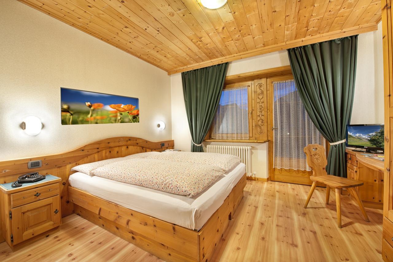 Hotel Duc De Rohan Лівіньо Екстер'єр фото